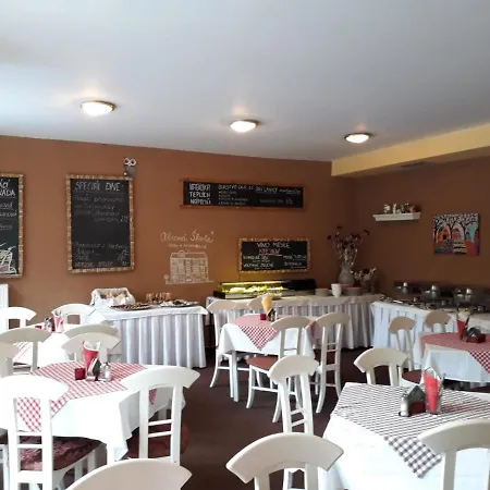 Casa de hóspedes Obecná škola 3*
