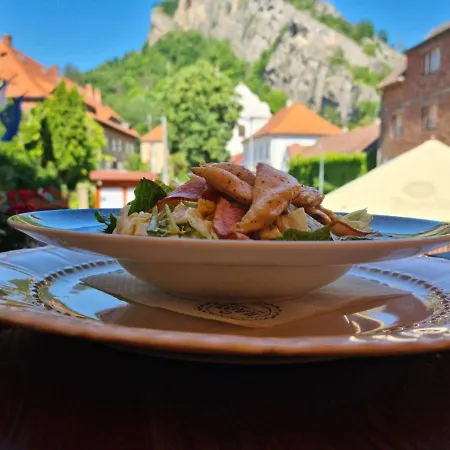 Casa de hóspedes Obecná škola 3*
