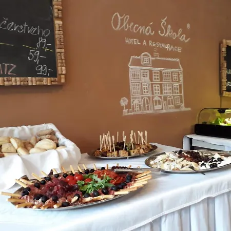 Hotel Obecna Skola Svatý Jan pod Skalou
