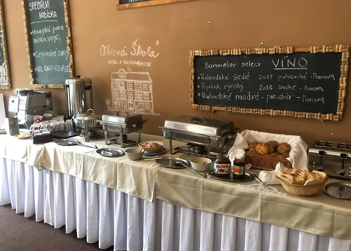 Hotel Obecna Skola Svatý Jan pod Skalou