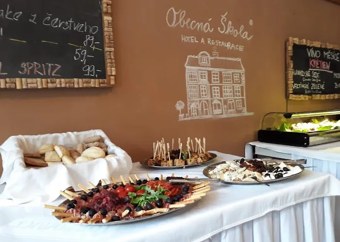 Hotel Obecna Skola Svatý Jan pod Skalou